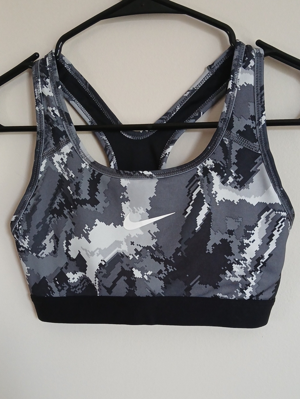 Nike Women's Black & Gray Pixel Camo Racerback Sports Bra